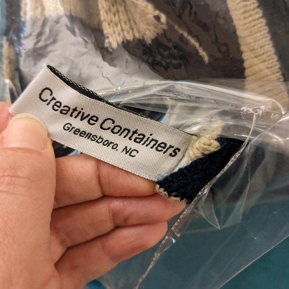 Sweater Poncho - Picture 4 of 6